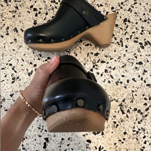 Isabel Marant luxe leather Titya clog. Worn just twice, more than 50%off retail. - Picture 12 of 12